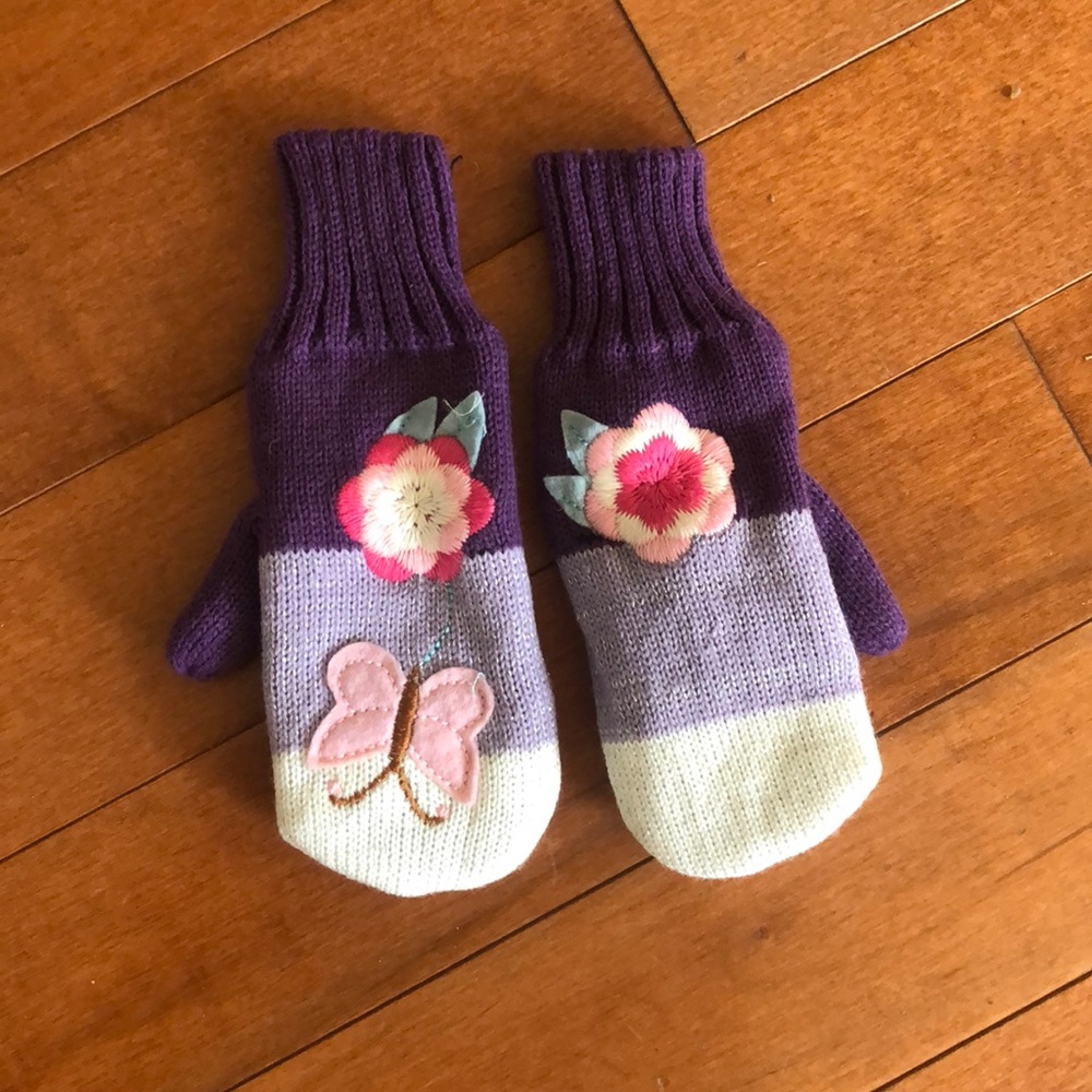 Kids purple mittens